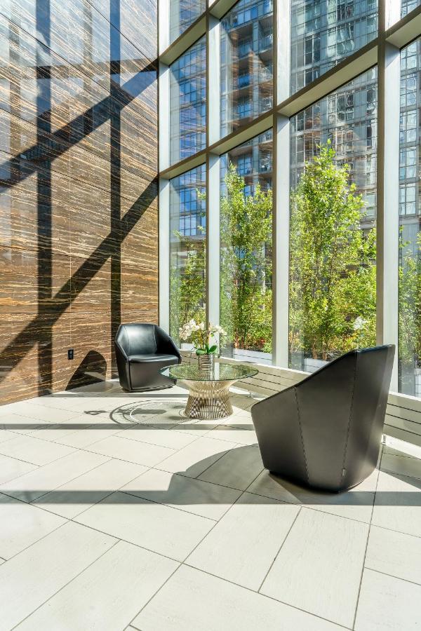 The Perfect Getaway Toronto Exterior foto