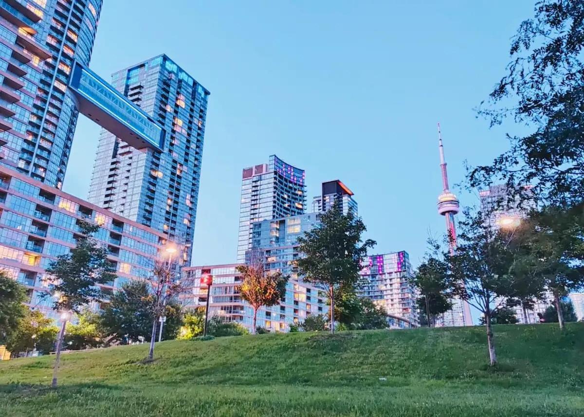 The Perfect Getaway Toronto Exterior foto